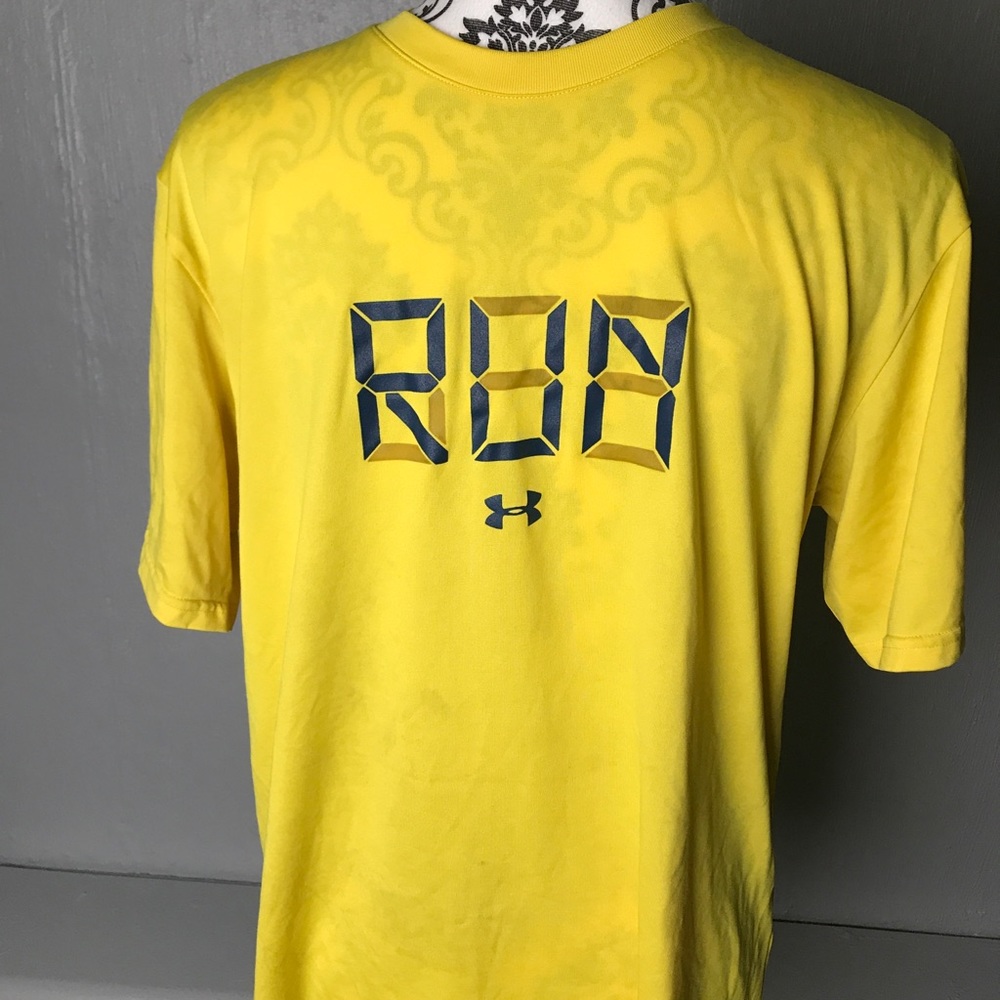Under armor run t shirt